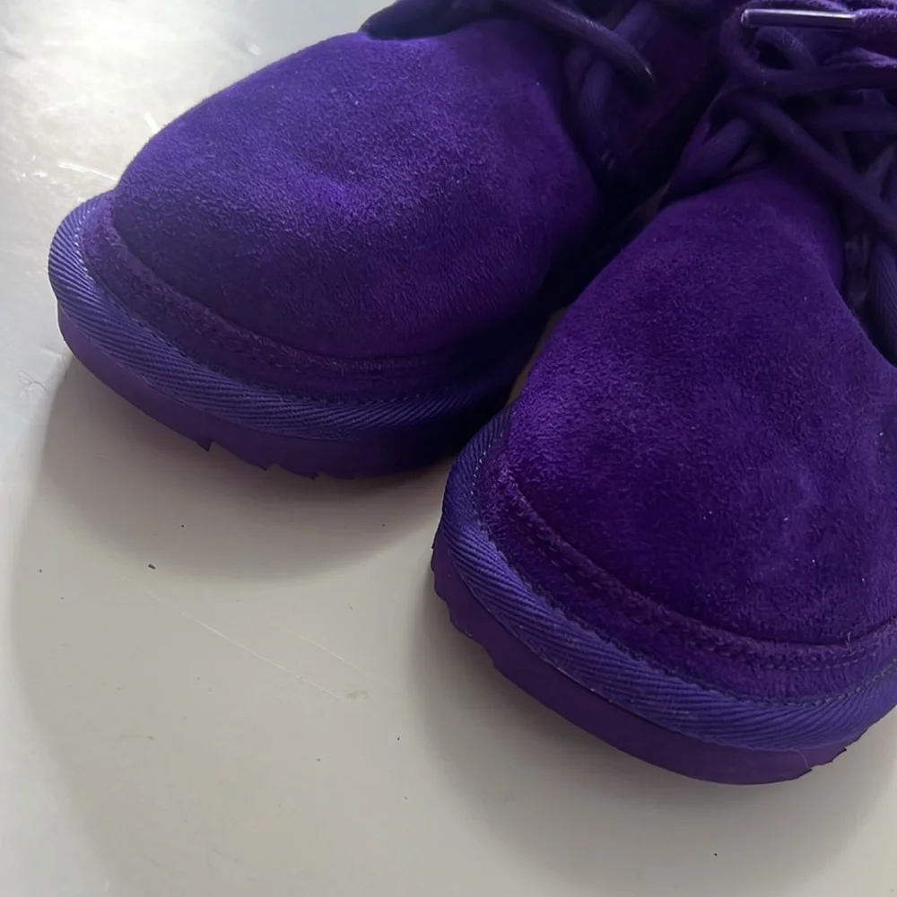 UGG Australia Neumel‎ 11 Purple Suede Ankle Lace up sherling Boots size 1
